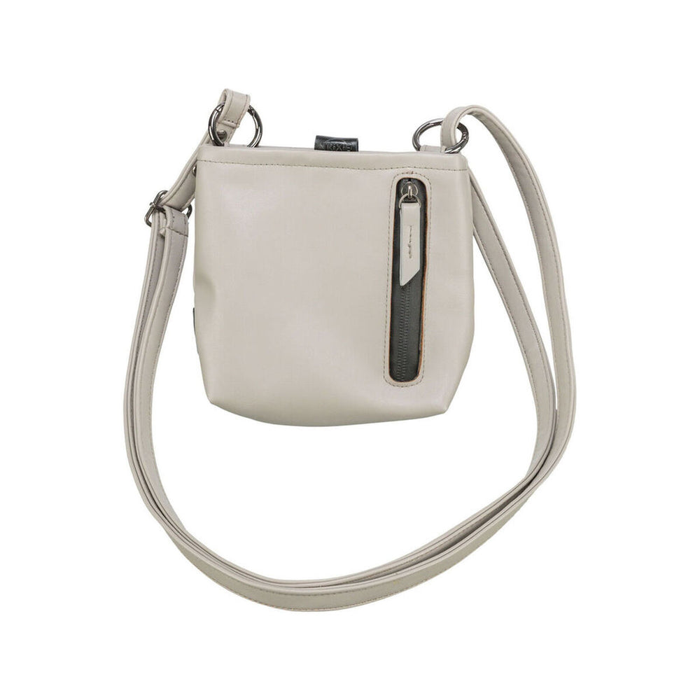 V7H694D8F49AAE59F175BBF00AA9799D6A7R7459519P1